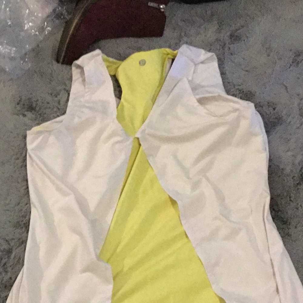 Exercise Tops - image 6